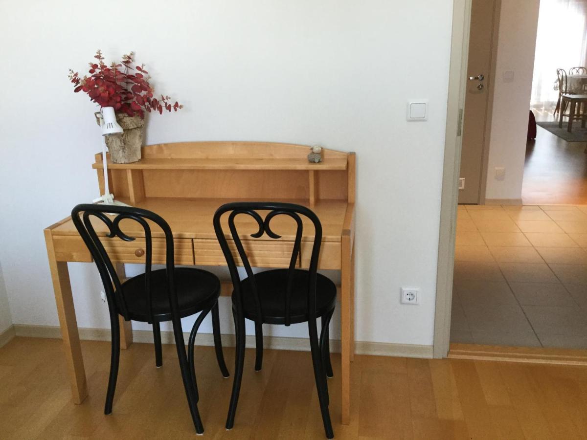 Kuressaare Tallinn Street Apartments Εξωτερικό φωτογραφία