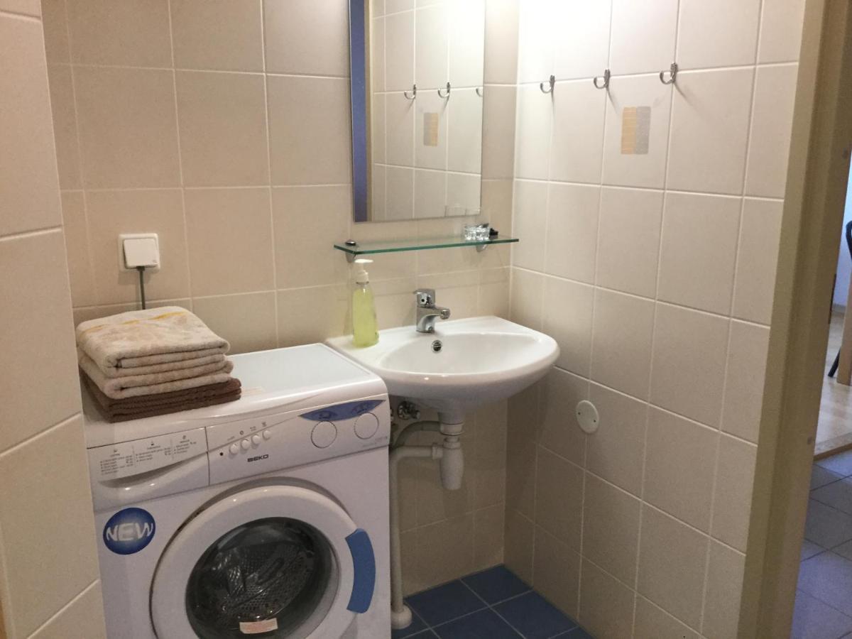 Kuressaare Tallinn Street Apartments Εξωτερικό φωτογραφία