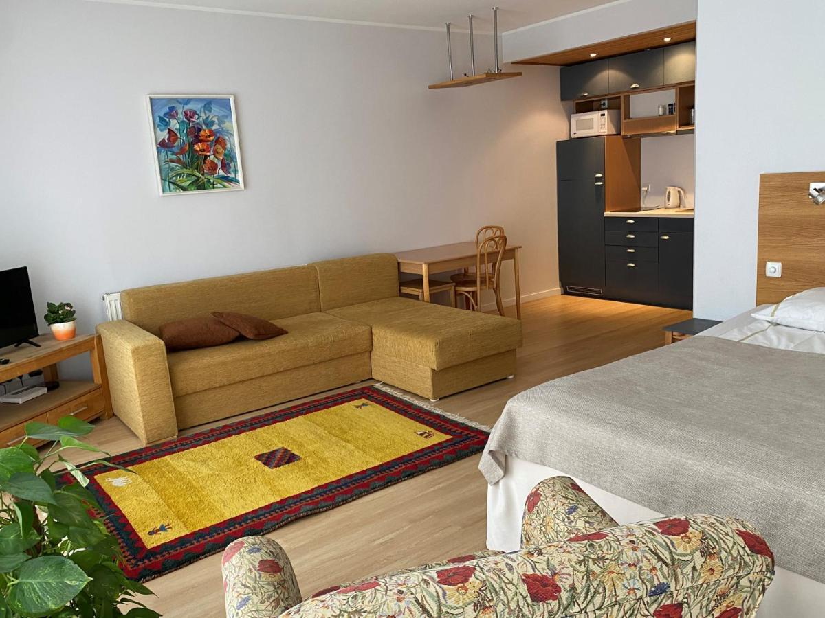 Kuressaare Tallinn Street Apartments Εξωτερικό φωτογραφία